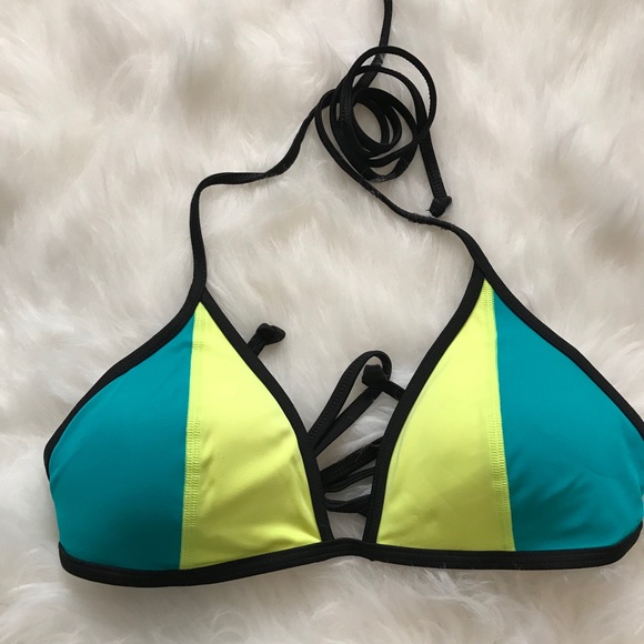 PINK Victoria's Secret Other - SPRING CLEANING SALE💗🌸🌷🌼: bikini top